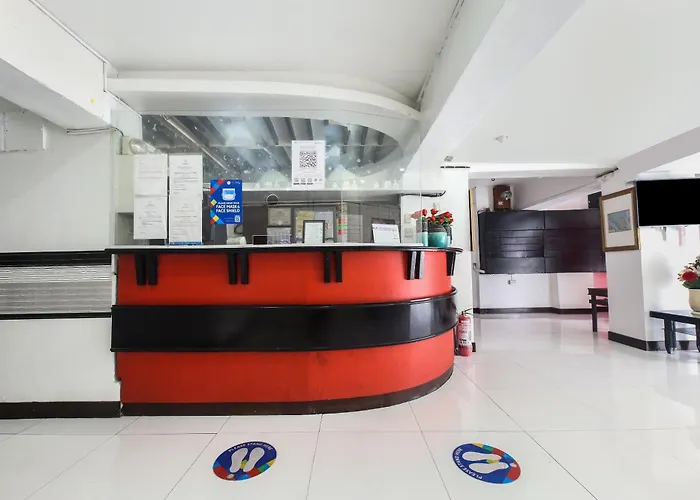 Oyo 894 Cosmo P Campa Manila