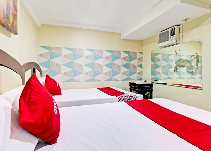 Hotel Oyo 894 Cosmo P Campa 2*